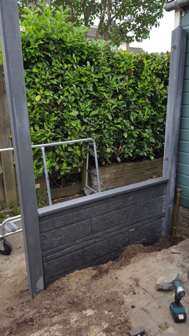 Nieuwe betonpalen en onderplaten — foto 5