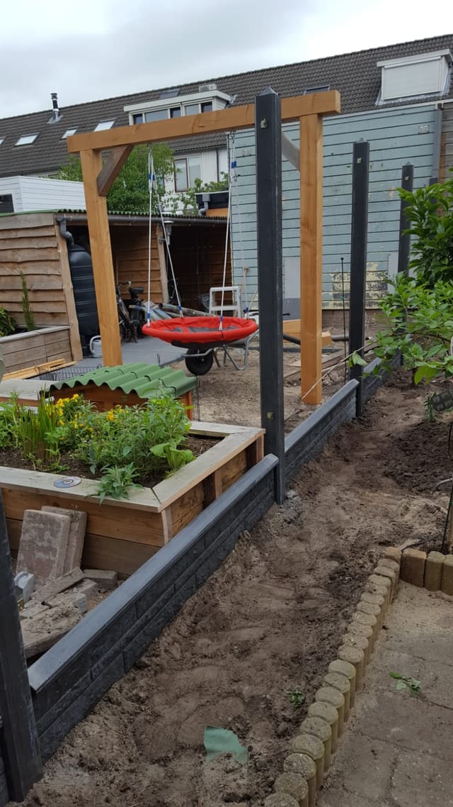 Nieuwe betonpalen en onderplaten — foto 6