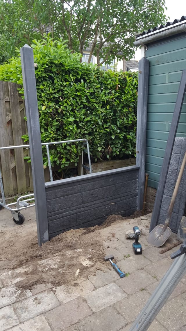 Nieuwe betonpalen en onderplaten — foto 7